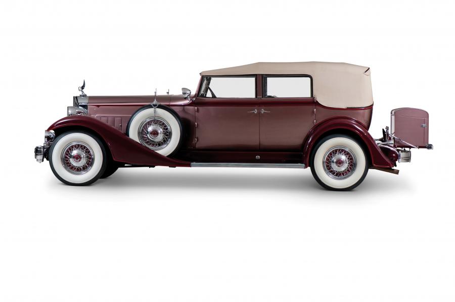  Packard Twelve Convertible Sedan 1933 года  (фото 24 из 29)